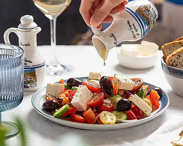 2. Pulpo en ensalada mediterránea