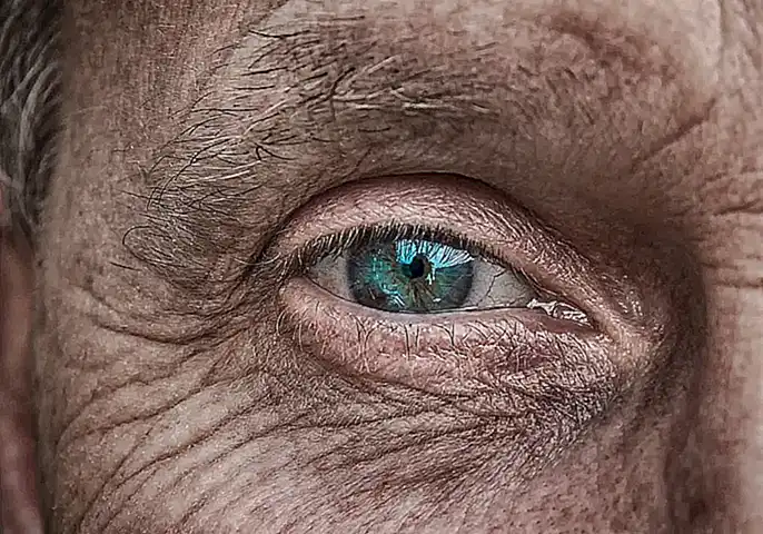 4. Mantén los ojos abiertos durante la noche