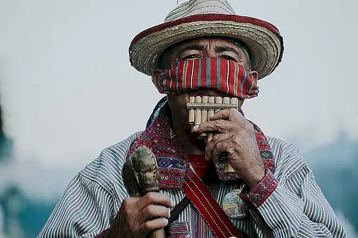 Actividades culturales y música tradicional