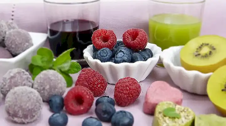 Es importante llevar una dieta equilibrada y variada para evitar el exceso de purinas