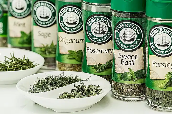 Incorporar unas hojas de tomillo fresco para darle un sabor aromático y terroso
