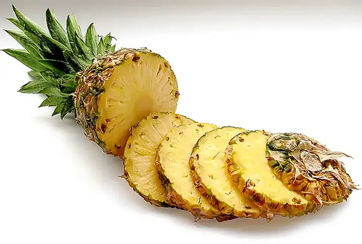 Langostinos al coco con salsa de piña