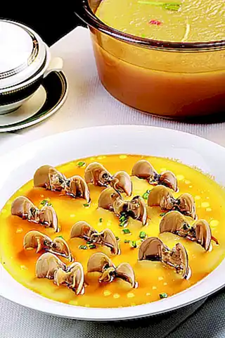 Maridaje con almejas al vapor