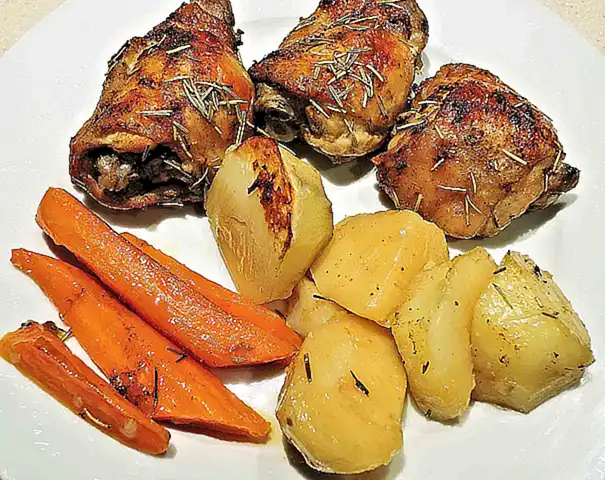 Patatas asadas con romero y ajo