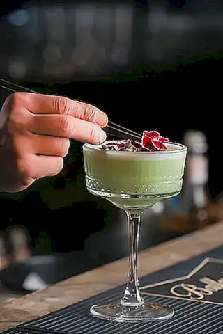 Pregunta en bares o restaurantes especializados en coctelería