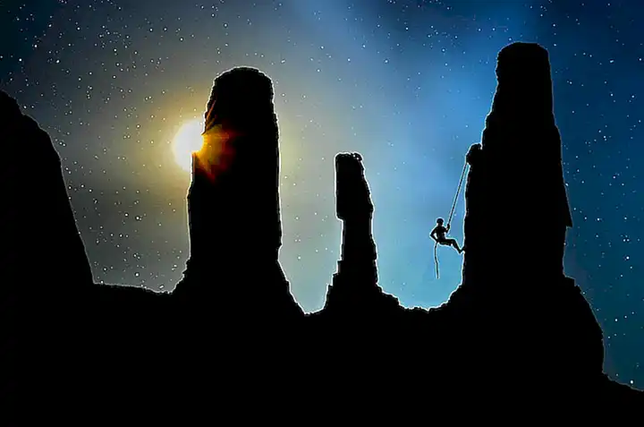 Pueden moverse por el suelo y trepar a través de las rocas utilizando sus fuertes tentáculos y ventosas