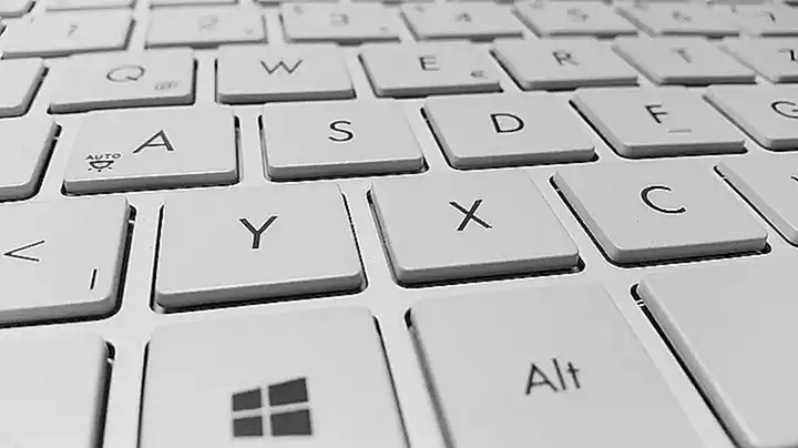 Pulsa en el campo de texto para abrir el teclado