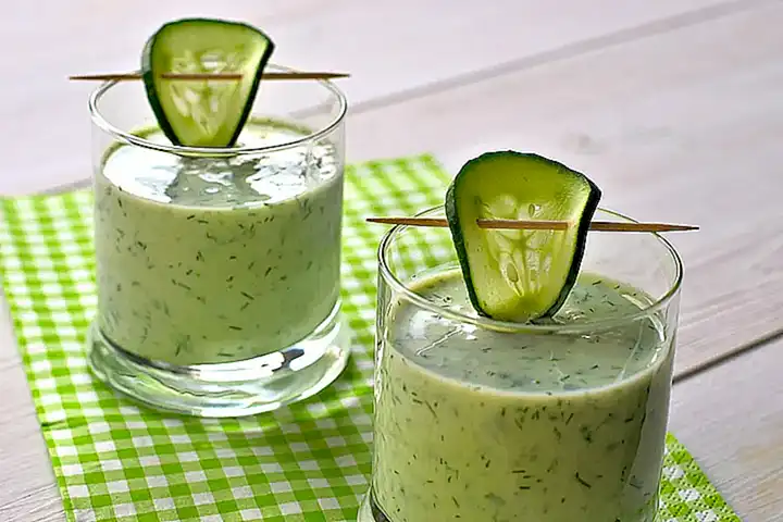 Salsa de yogur con pepino y menta